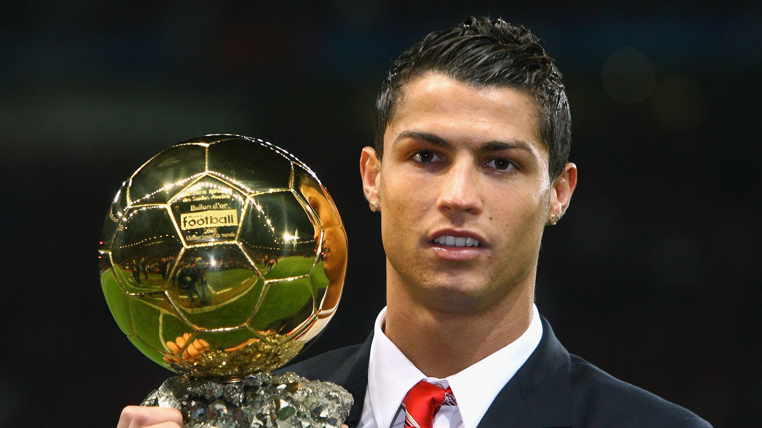 “传奇”球员的欧冠历程，永入史册的光辉时刻，欧冠冠军球员