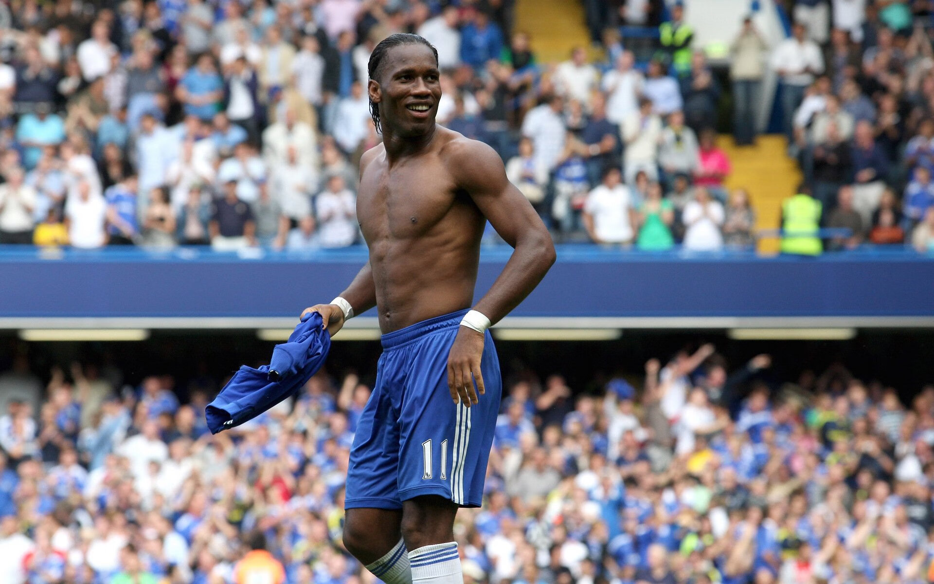 《星际争霸2》赛事观众技术水平：核心玩家的专业分析与深度理解