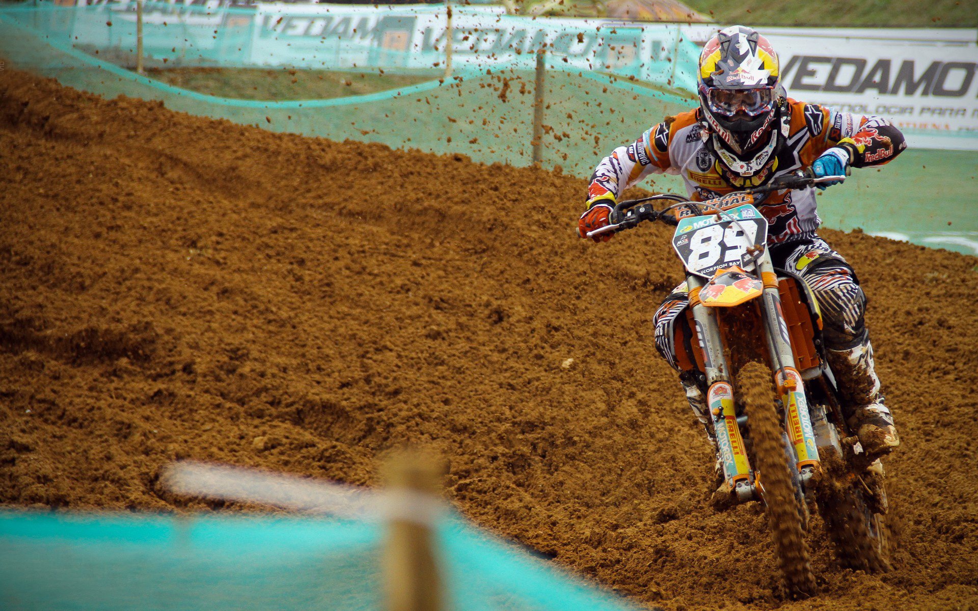 《知名品牌布局电竞广告,营销策略新高度》,电竞营销有关的品牌